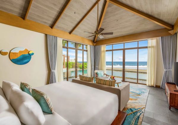 05 Bedroom Beachfront Pool Villa