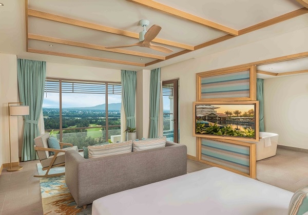 Golf View Pool King Suite