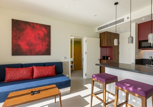 Wink Live 01-Bedroom King/Twin City View