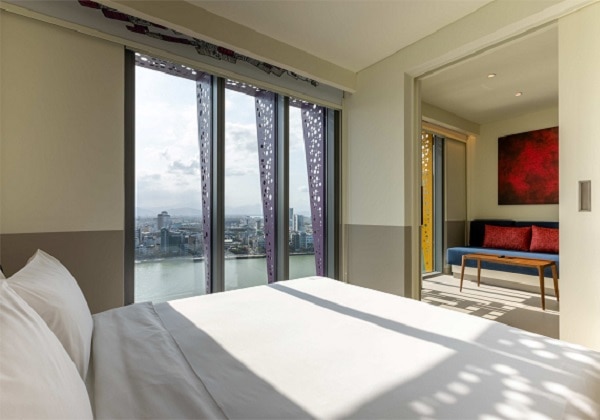 Wink Live 01-Bedroom King/Twin Riverside