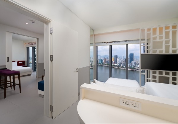 Wink Live 02-Bedroom Riverside