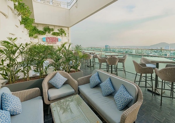 Endless Summer Rooftop Bar & Lounge