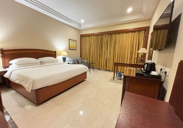 Executive Room