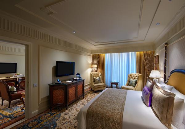 Luxury Suite