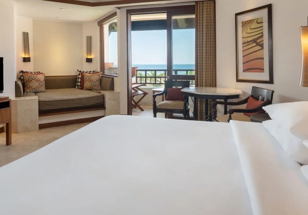 1 King Bed Ocean View