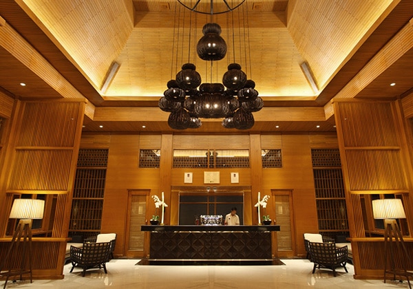 Lobby Lounge Bar