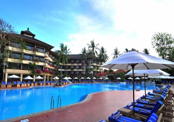 Lagoon Pool