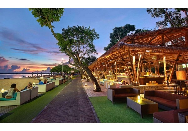 Bamboo Bar & Lounge