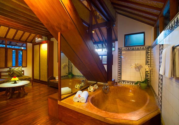 Two-Storey Bungalow Bathtub