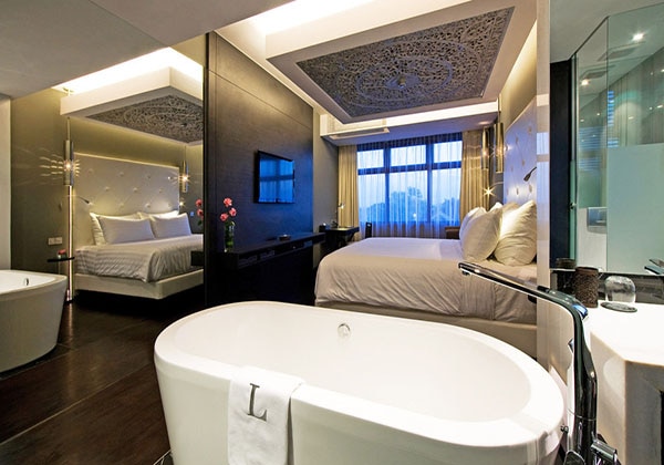 Luxe suite room