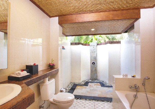 Bathroom Deluxe Twin