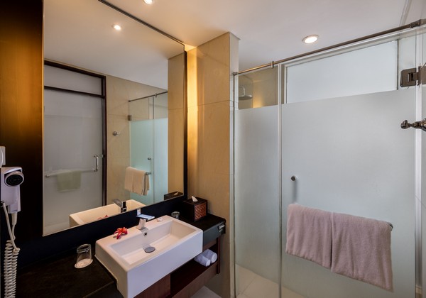 Grand Deluxe Jacuzzi King