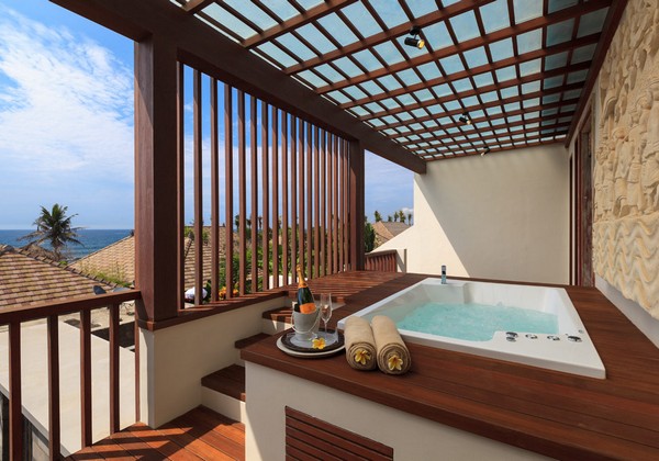 1 Bedroom Ocean View Suite Jacuzzi