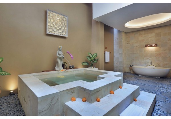 Suite Spa Bath
