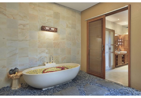 Suite Spa Bath