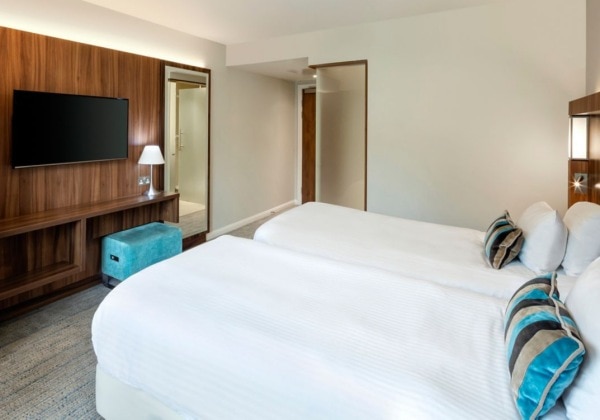 Guest Room 2 Twins