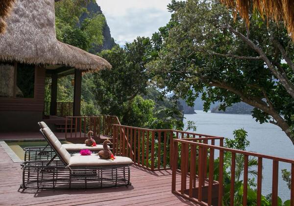 Bay View Cauayan Pool Villa