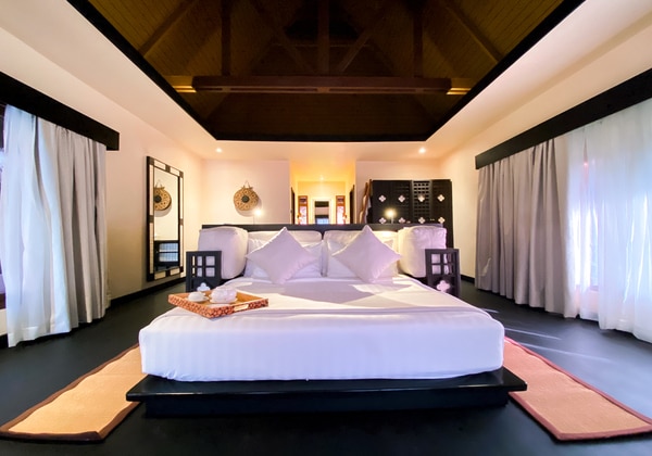 Premium Bay View Cauayan Pool Villa