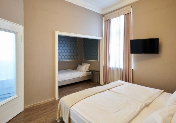 Tripple And Quadruple Room