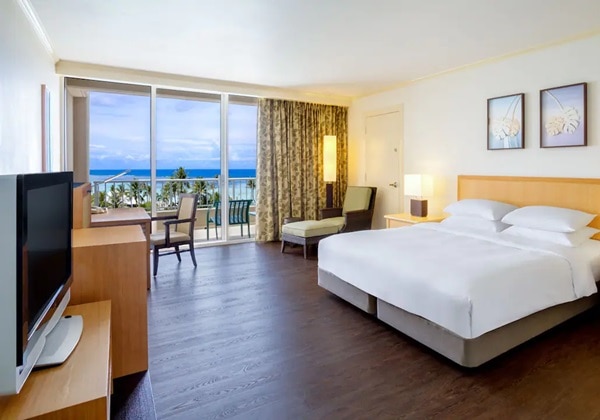 1 King Bed with Ocean View