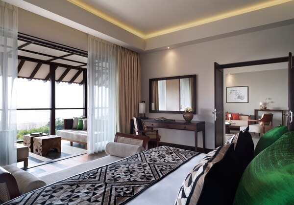 One Bedroom Ocean View Suite