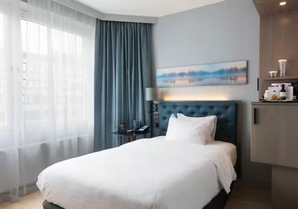 Single Compact Guest Room