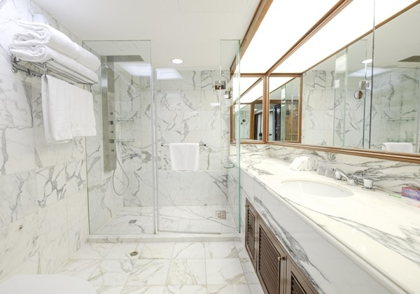 Penthouse Suite Bath Room