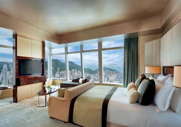 Carlton Suite