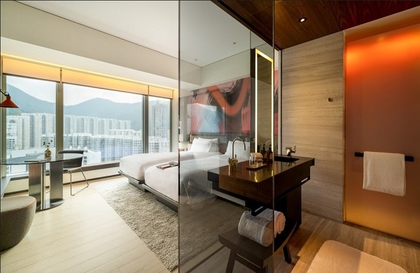 Urban View Queen Twin with bath room