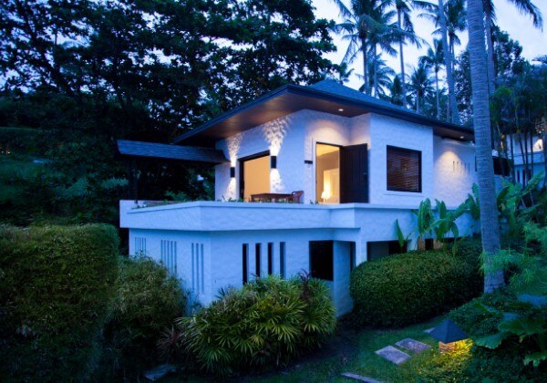 Garden Deluxe Villa with Partial Seaview