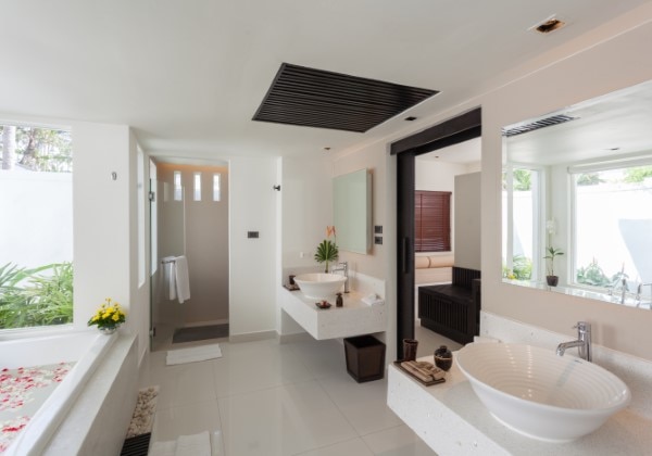 Grand Deluxe Pool Villa Beachfront