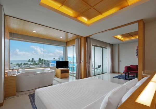 Sea View Suite