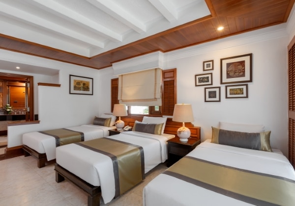 Triple Beds