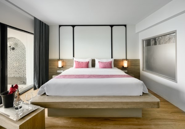 Grand Deluxe Honeymoon