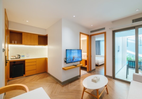 Suite with Pool Access