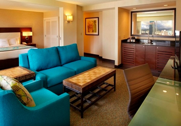 Suite Partial Oceanview