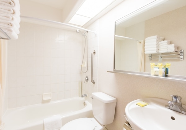 2Bedroom Suite Bathroom
