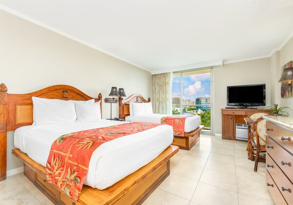 Partial Ocean View 2Queens