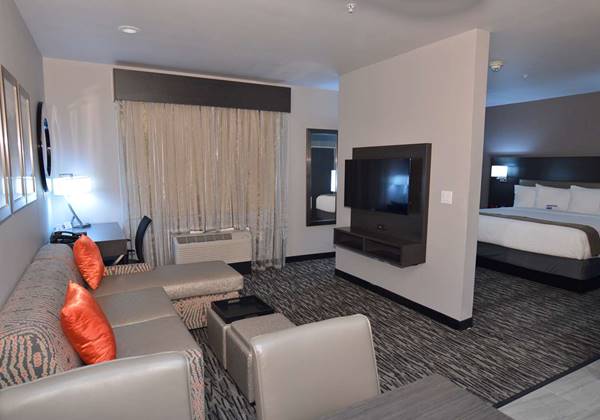 King Suite with Kitchenette