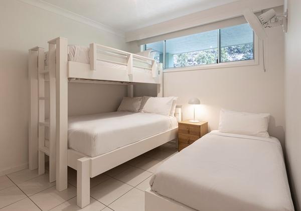 Lagoon Lodge 106