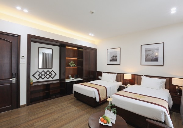 Premier Garden View Twin