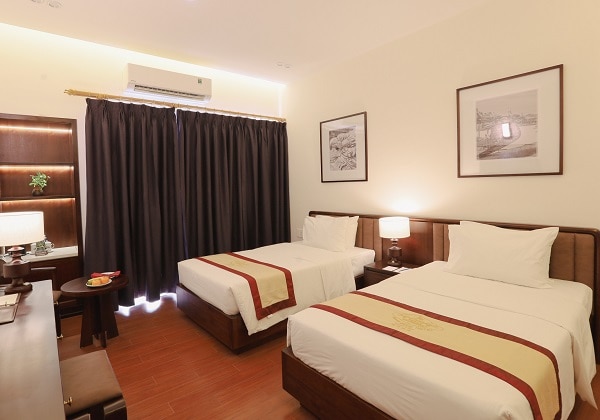 Premier River View Twin