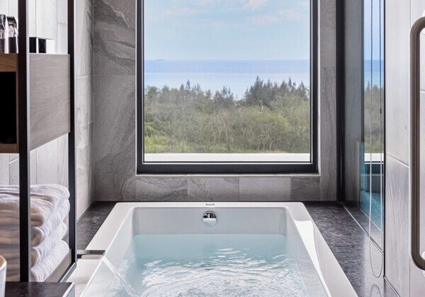 Tranquil-Deluxe Twin Room Ocean