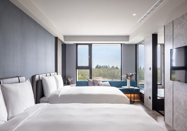 Tranquil-Deluxe Family Room