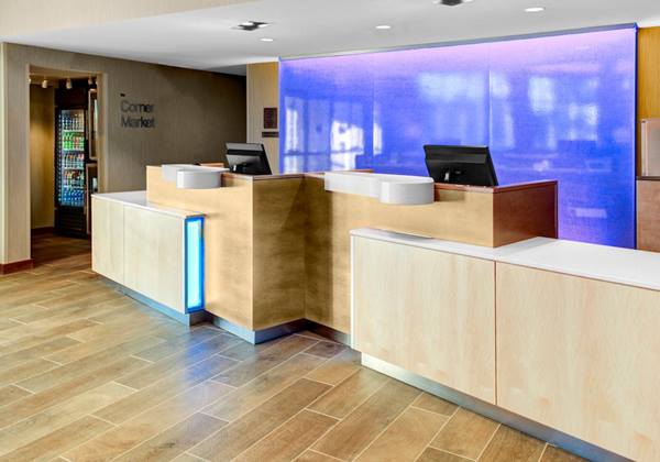 フロントデスク