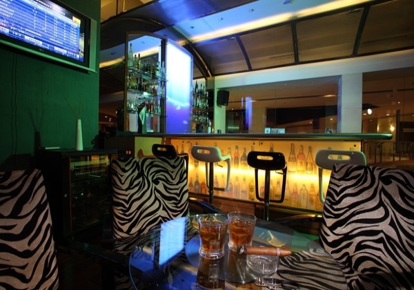 Bar Lounge