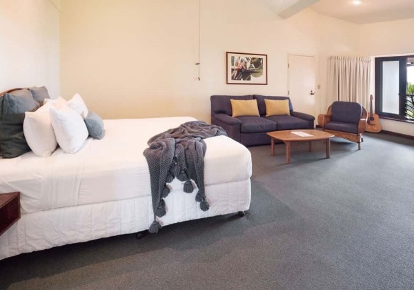 Pacific King Suite (no balcony)