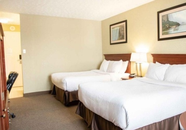 Courtyard Room Interior Two Queen