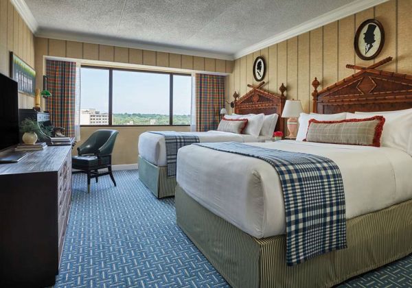 Graduate Queen Queen