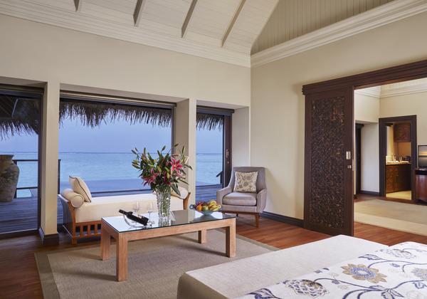 One-Bedroom Ocean Suite with Pool